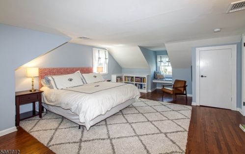 416 Manor Ave, Cranford NJ  07016-2036 exterior