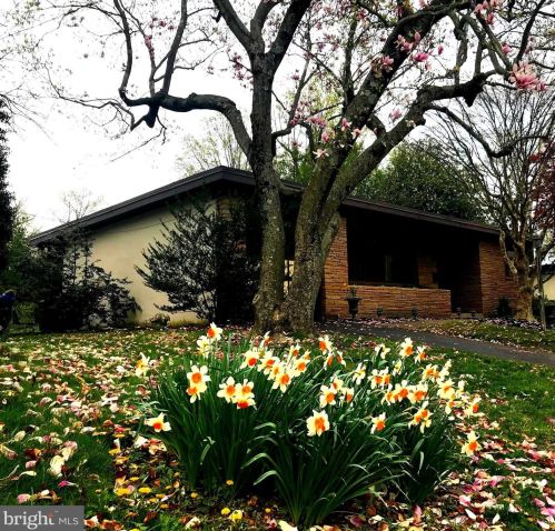 1513 Delwood Rd, Wilmington, DE 19803-3924