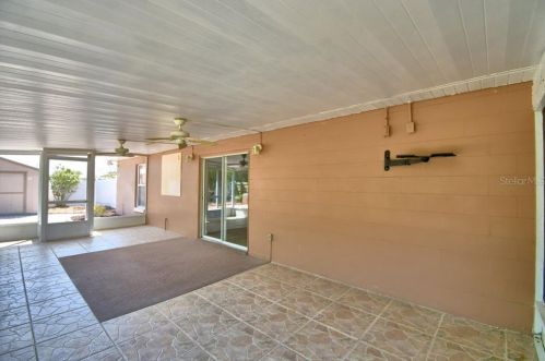 6518 Ami Ann Ct, Lakeland FL  33813-4445 exterior