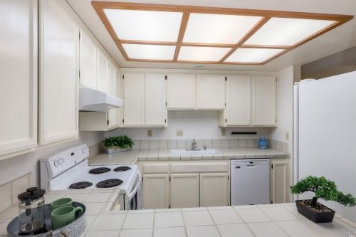2148 Chianti Dr, Santa Rosa CA  95403-4146 exterior