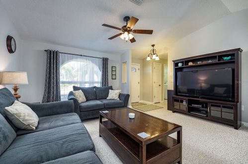 4512 Alligator Dr, New Port Richey, FL 34653-6503
