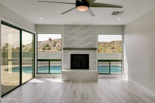 7614 20th St, Phoenix AZ  85020-4703 exterior