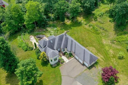 36 Bailey Rd, Durham, CT 06422-2312
