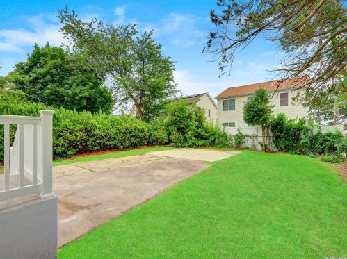 103 Clement Ave, Floral Park NY  11003-2703 exterior