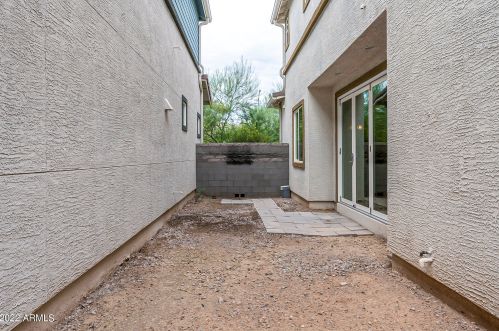 11900 32nd St, Phoenix AZ  85028 exterior