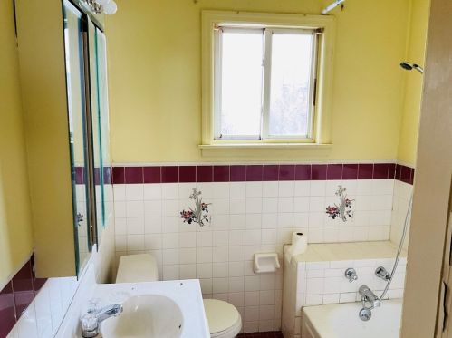 1806 Powers St, Mckeesport PA  15132-5149 exterior