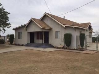 8367 Elm Ave, Fresno, CA 93706-9288
