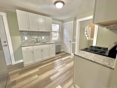 55 Raymond St, United States Coast Guard Ac CT  06320-3831 exterior