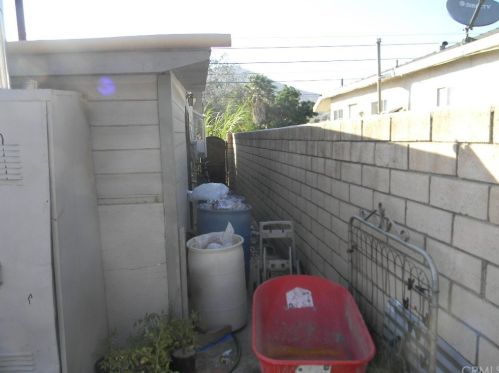 3528 Valley Way, Riverside CA  92509-1447 exterior