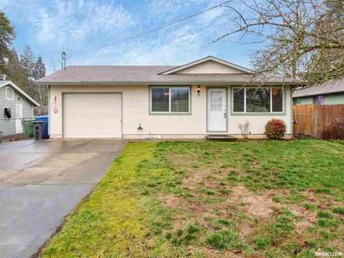 4129 3 St, Hubbard OR  97032-9583 exterior