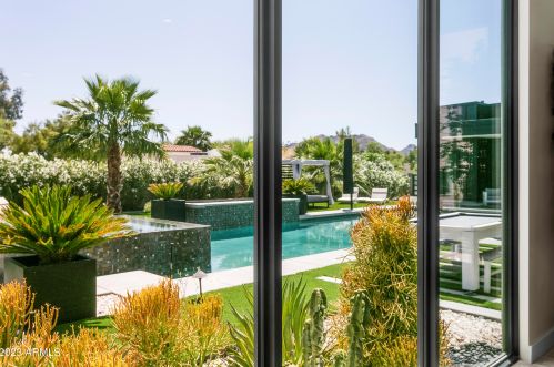 10019 57th St, Scottsdale AZ  85253-1137 exterior