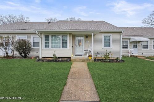 120 Muhlen Platz, East Freehold, NJ 07728-3472