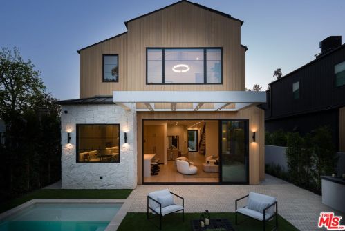 4552 Wortser Ave, North Hollywood CA  91604-1015 exterior