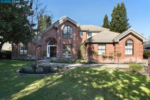 3102 Sandstone Rd, Alamo, CA 94507-1650