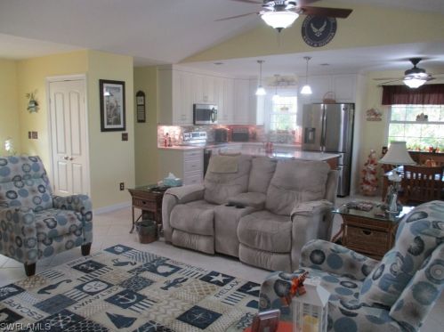 4472 Lake Heather Cir, Saint James City FL  33956-2614 exterior