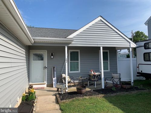 12 Valley Glen Dr, Auburn, NJ 08085-1232