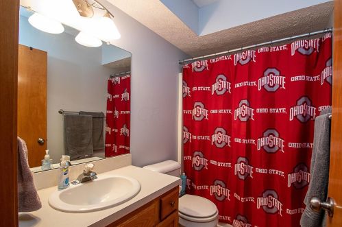 245 Key Blvd, Pataskala OH  43062-8121 exterior