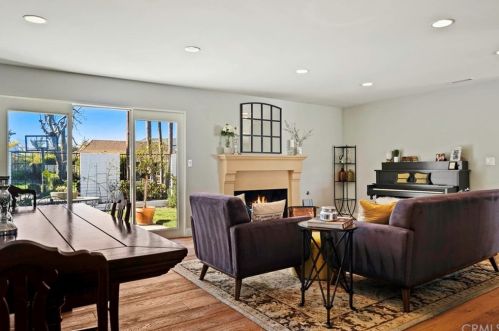 2106 Windward Ln, Newport Beach, CA 92660-3819