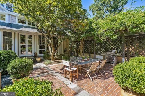 4521 Garfield St, Washington, DC 20007-1165