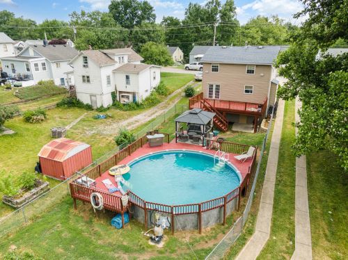 79 Sanders Dr, Florence KY  41042-2833 exterior
