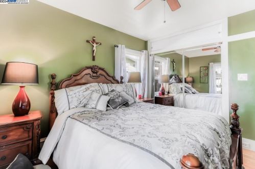 2708 Humboldt Ave, Oakland CA  94602-3635 exterior