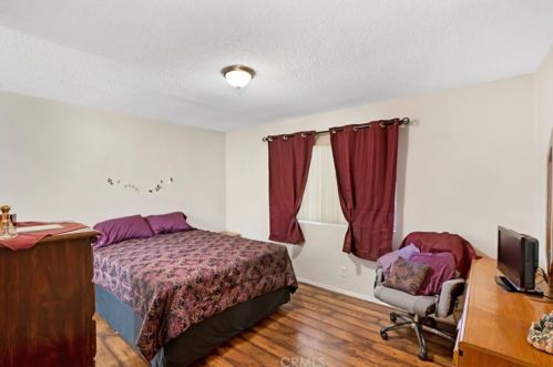 1330 Elderberry Ave, Ontario CA  91762-1019 exterior