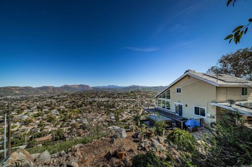 11570 Osage Trl, Lakeside CA  92040-5365 exterior