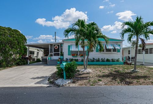 8918 Palm St, Boynton Beach, FL 33436-2335