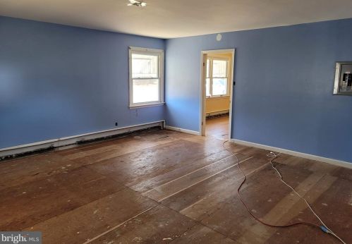 25 Chippewa Trl, Browns Mills NJ 08015-6458 exterior