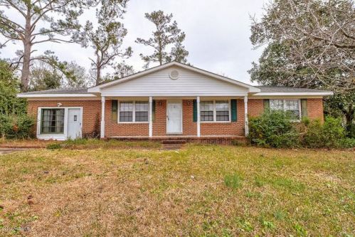 305 Channel Haven Dr, Wilmington, NC 28409-3507