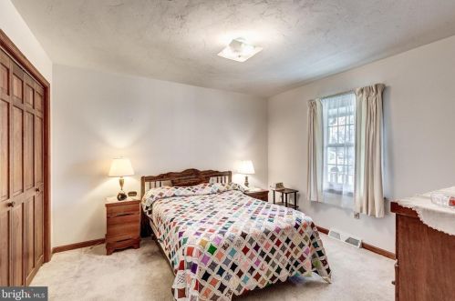 550 Herrs Rdg Rd, Gettysburg PA  17325-8556 exterior