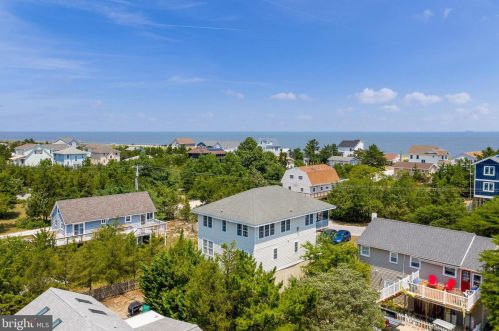 805 Bay Shore Dr, Milton DE  19968-9593 exterior