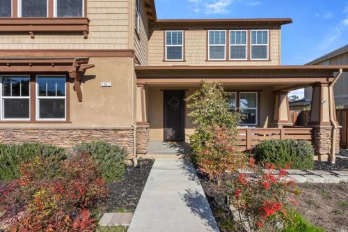 1047 L St, Benicia, CA 94510-2422