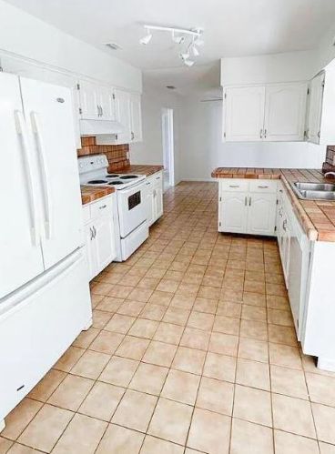 1545 Wyn Cove Dr, Vero Beach FL  32963-2504 exterior