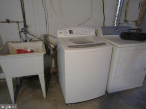 1502 Berks St, Philadelphia PA 19131-3215 exterior