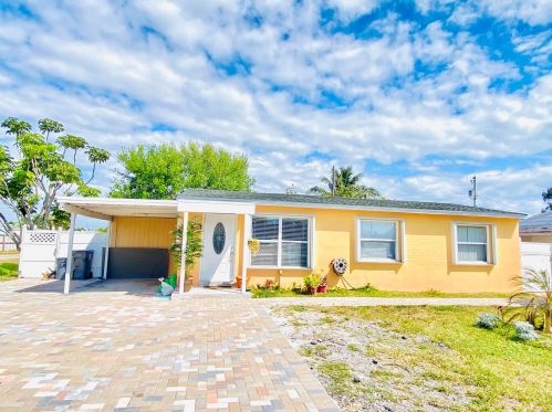 2137 Wellington Rd, West Palm Beach, FL 33409-6325