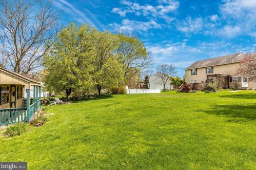 309 Williams Cir, Collegeville PA  19473-2344 exterior