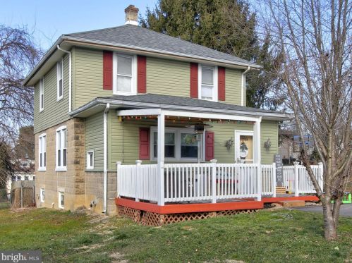 1510 Cherry St, Boothwyn, PA 19061-3008