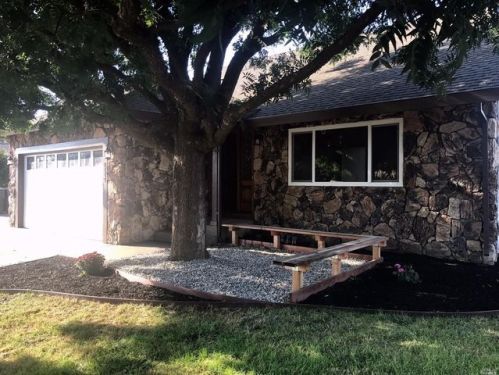 1230 F St, Liberty Farms, CA 95620-2612