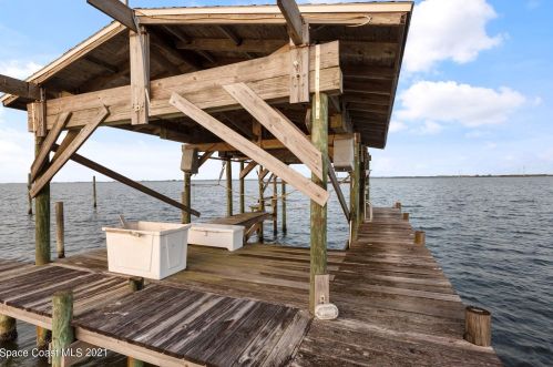 3616 Indian Riv Dr, Cocoa FL 32926-8705 exterior