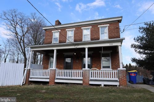 120 Main St, Cross Roads, PA 17322-9012