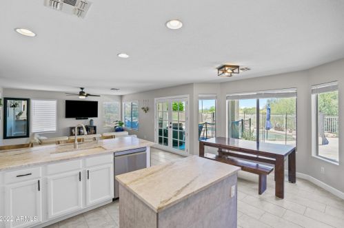 4522 Thorn Tree Dr, Cave Creek, AZ 85331-4038