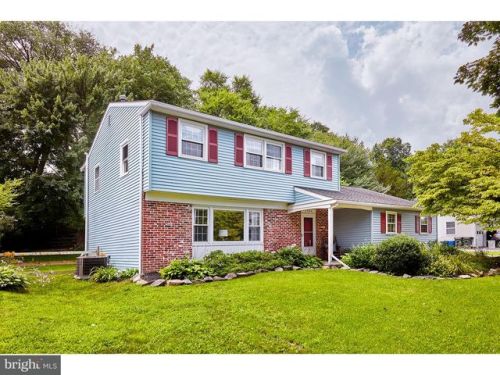 3306 Windsor Ln, Downingtown, PA 19372-1039