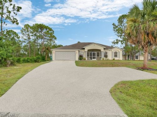 3735 64th Ave, Naples, FL 34120-2619