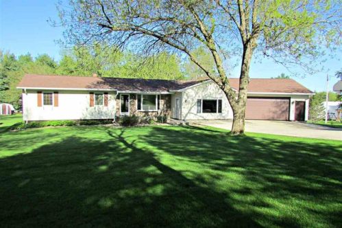 4130 Spring Creek Rd, Shady Grove, IA 50648-9558