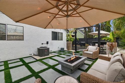403 Temple Dr, Vacaville CA  95687-5146 exterior