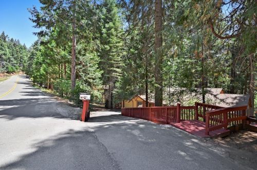 3626 Gold Ridge Trl, Pacific House CA  95726-9734 exterior