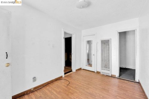 1521 9th St, Oakland CA  94607-1338 exterior