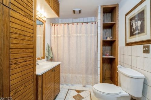 2 Sheba Dr, Wantage NJ  07461-4829 exterior