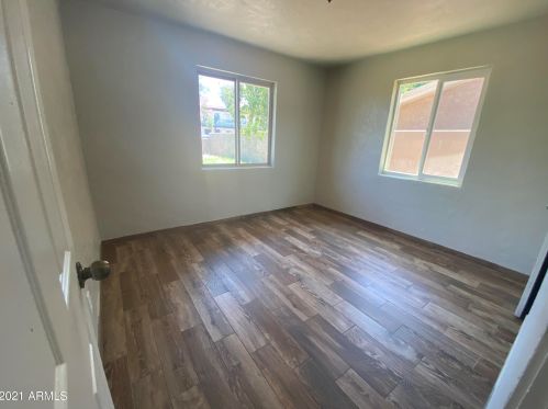 2540 Coolidge St, Phoenix, AZ 85016-4912